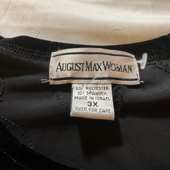 August Max Woman 3X Velvet embroidesleevless top - Picture 10 of 10